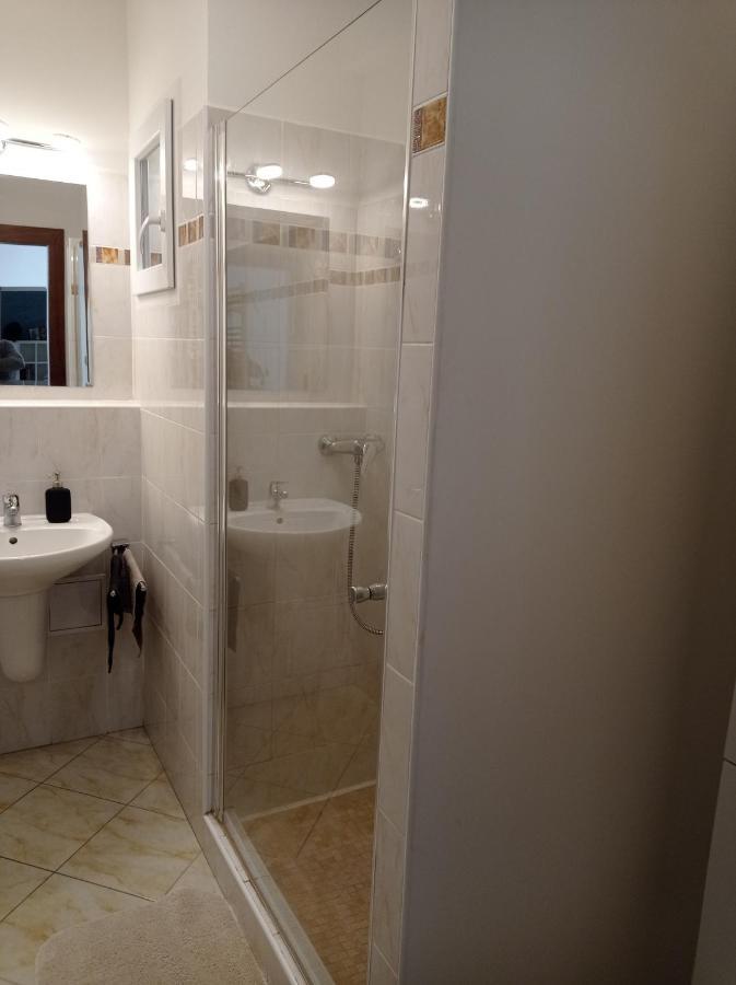 Apartamento Amazing Flat In Old Town With Large Balcony Bratislava Exterior foto